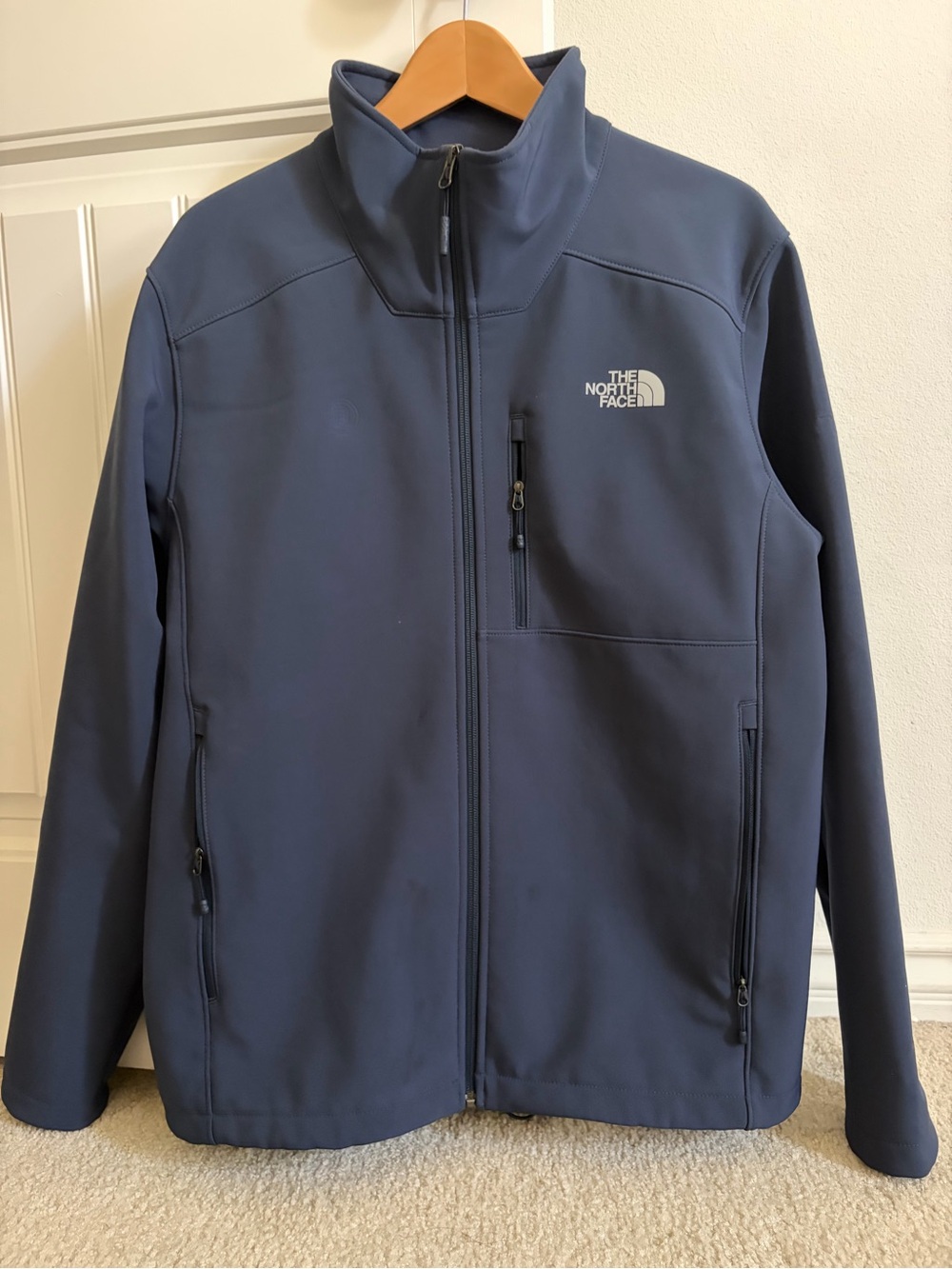 The North Face Men's Urban Navy Apex Barrier Soft Shell Jacket L